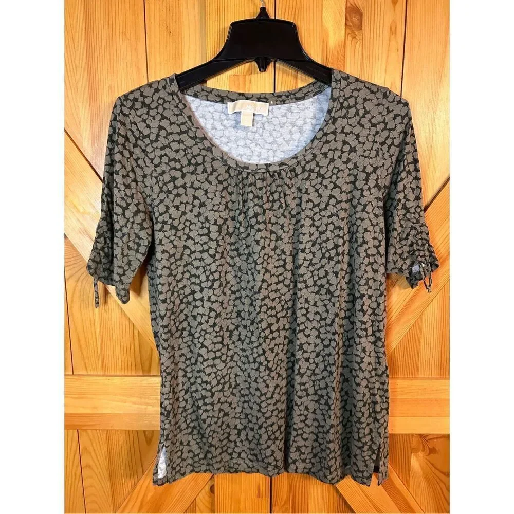Michael Kors women’s short sleeve top green/black size medium ￼(3994)